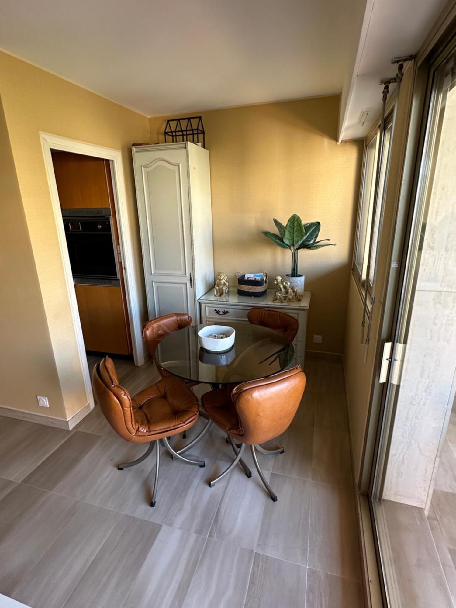 Antonio Apartment